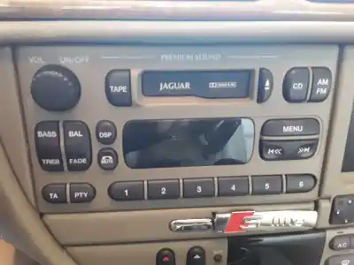 Second-hand car spare part audio system / radio cd for jaguar stype 3.0 v6 oem iam references 04622005092
