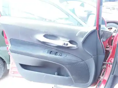 Tweedehands auto-onderdeel bekleding linker voordeur voor toyota auris (_e15_) 1.4 d-4d (nde150_) oem iam-referenties 67764x1f00