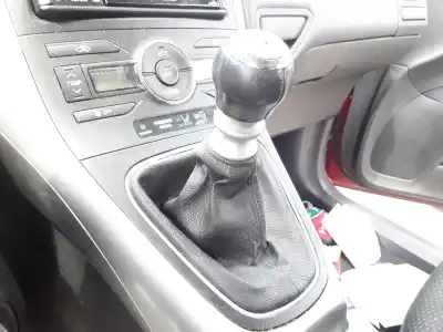 Tweedehands auto-onderdeel versnellingspook voor toyota auris (_e15_) 1.4 d-4d (nde150_) oem iam-referenties 