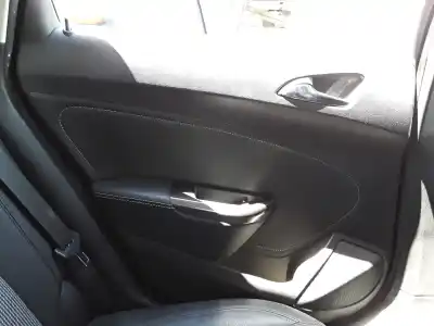 Peça sobressalente para automóvel em segunda mão forra / revestimento da porta traseira esquerda por opel astra j berlina 5p a17dtr referências oem iam 