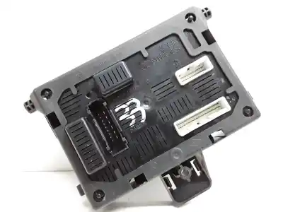 Peça sobressalente para automóvel em segunda mão módulo eletrônico por renault clio iii pack dynamique referências oem iam 8200343733