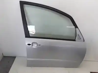 Peça sobressalente para automóvel em segunda mão Porta Dianteira Direita por TOYOTA COROLLA VERSO (E12) 2.0 D-4D Linea Terra Referências OEM IAM   