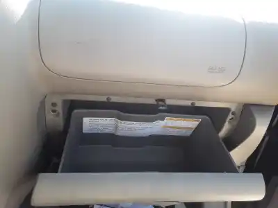 Tweedehands auto-onderdeel handschoenenkastje voor hyundai santa fe (sm) 2.0 gls crdi oem iam-referenties 