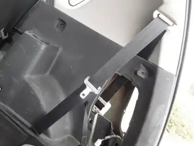 Second-hand car spare part rear right seat belt for toyota corolla verso (e12) 1.8 linea sol oem iam references 7l1550