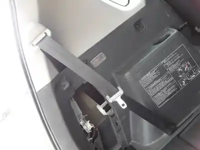 Second-hand car spare part rear left seat belt for toyota corolla verso (e12) 1.8 linea sol oem iam references 7l2550