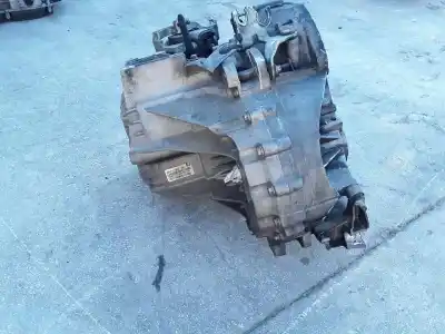 Second-hand car spare part gearbox for ssangyong rodius 2.7 turbodiesel cat oem iam references av4r7002aa  
