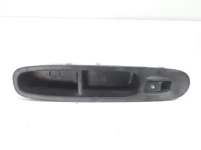 Автозапчасти б/у ВЫКЛЮЧАТЕЛЬ ПЕРЕДНЕГО ПРАВОГО ОКНА за FIAT III EVO PUNTO (199)  ссылки OEM IAM 735500049  