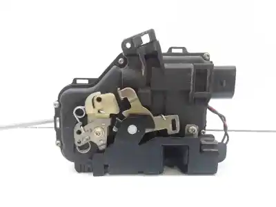 Second-hand car spare part left front door lock for audi a4 b5 (8d2) 1.8 t oem iam references 4b18370153