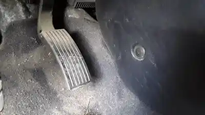 Piesă de schimb auto la mâna a doua pedalã de accelerație pentru renault megane i coach (da0/1_) 1.6 16v (da0b, da04, da11) referințe oem iam 