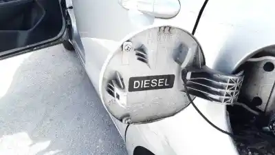 Piesă de schimb auto la mâna a doua capac exterior combustibil pentru renault megane i coach (da0/1_) 1.6 16v (da0b, da04, da11) referințe oem iam 310103a901