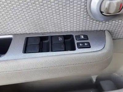 Second-hand car spare part LEFT FRONT POWER WINDOW SWITCH for NISSAN TIIDA  OEM IAM references 25401EL30A  