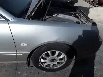 Peça sobressalente para automóvel em segunda mão Guarda-lamas Dianteiro Direito por KIA OPIRUS (GH) 3.5 Referências OEM IAM 663213F100  