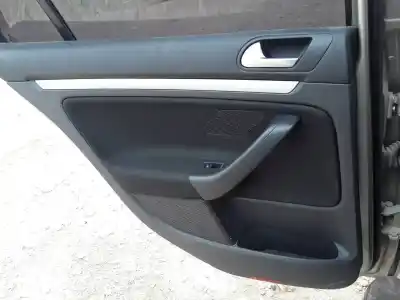 Peça sobressalente para automóvel em segunda mão forra / revestimento da porta traseira esquerda por volkswagen golf v variant 1k5 trendline referências oem iam 1k4867012