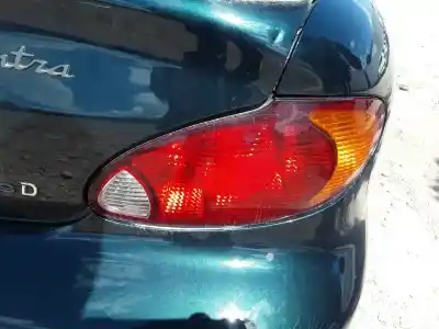 Автозапчасти б/у правый задний фонарь за hyundai lantra ii (j-2) 1.9 d ссылки oem iam 9240229520