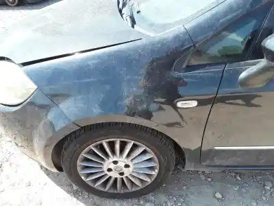 Tweedehands auto-onderdeel LINKER VOOR SPATBORD voor FIAT LINEA (110)  OEM IAM-referenties 51805042  