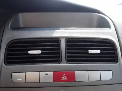 Peça sobressalente para automóvel em segunda mão interruptor 4 piscas - emergência por fiat linea (110) activa (110.0/111.0) referências oem iam 7354459330