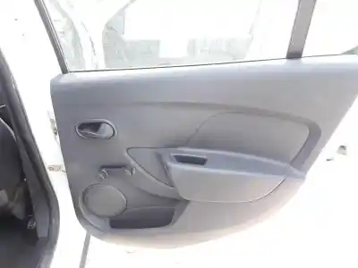 Pièce détachée automobile d'occasion GARNITURE DE PORTE ARRIÈRE DROITE pour DACIA SANDERO  Références OEM IAM 829A02084R  