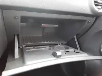 Peça sobressalente para automóvel em segunda mão porta luvas por opel corsa d corsa d referências oem iam 13205097  