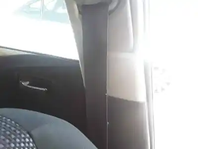 İkinci el araba yedek parçası  için TOYOTA COROLLA VERSO (R1)  OEM IAM referansları 732200F040C0  