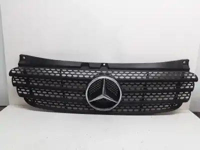 Pezzo di ricambio per auto di seconda mano Griglia Centrale Paraurti per CLASE C VITO W639 BASIC. COMBI 111 CDI Compacto 639.601 Riferimenti OEM IAM A6398800185  