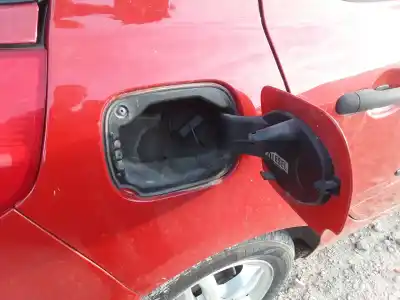 Автозапчасти б/у наружная крышка топлива за ssangyong musso (fj) 2.9 d ссылки oem iam 8200903687   Автозапчасти б/у наружная крышка топлива за ssangyong musso (fj) 2.9 d ссылки oem iam 8200903687