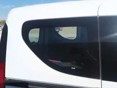 Автозапчасти б/у ЛУНА ЗАЩИТА ЗАДНЯЯ СПРАВА за DACIA DOKKER  ссылки OEM IAM 43R000015  