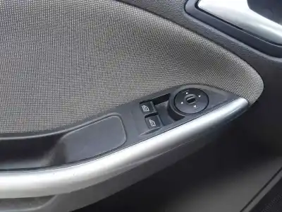 Peça sobressalente para automóvel em segunda mão botão / interruptor elevador vidro dianteiro esquerdo por ford focus turn cb8 trend referências oem iam am5t14a132ea