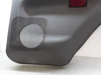 Peça sobressalente para automóvel em segunda mão forra / revestimento da porta traseira direita por galloper montero 3.2 did intense 5ptas. referências oem iam 3911566  
