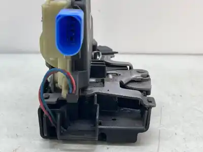 Pezzo di ricambio per auto di seconda mano serratura porta anteriore sinistra per seat cordoba (6l2) 1.4 16v riferimenti oem iam 991990300  