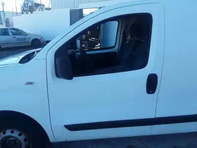 Peça sobressalente para automóvel em segunda mão porta da frente esquerda por peugeot bipper básico referências oem iam 
