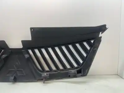 Second-hand car spare part front grille for mitsubishi outlander (cw0) 2.0 di-d invite oem iam references 7450a037zz  