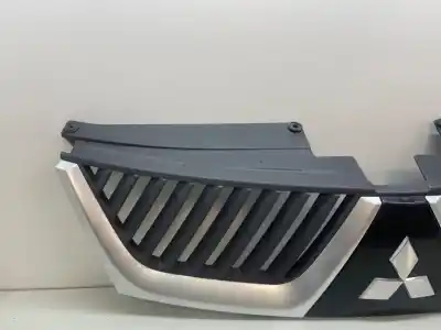 Second-hand car spare part front grille for mitsubishi outlander (cw0) 2.0 di-d invite oem iam references 7450a037zz  