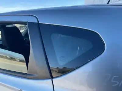 Автозапчастина б/у ліве задне скорівне скло для nissan qashqai (j10) j10 посилання на oem iam 