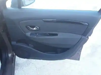 Pièce détachée automobile d'occasion GARNITURE DE PORTE AVANT DROITE pour RENAULT SCENIC III  Références OEM IAM   