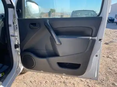 Pezzo di ricambio per auto di seconda mano RIVESTIMENTO PORTA ANTERIORE DESTRO per RENAULT KANGOO  Riferimenti OEM IAM   