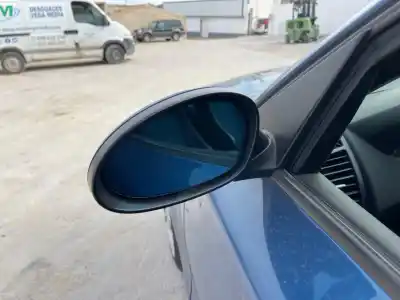 Recambio de automóvil de segunda mano de RETROVISOR IZQUIERDO para BMW SERIE 1  referencias OEM IAM   