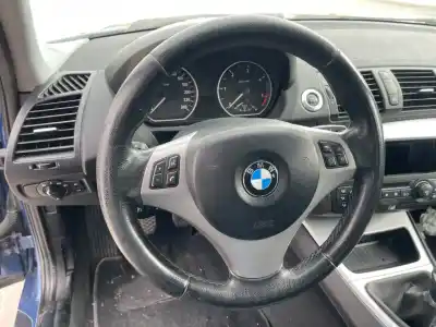 Peça sobressalente para automóvel em segunda mão volante por bmw serie 1 berlina (e81/e87) 118d referências oem iam 