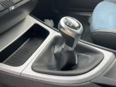 Peça sobressalente para automóvel em segunda mão alavanca de velocidades por bmw serie 1 berlina (e81/e87) 118d referências oem iam 