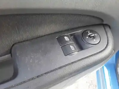 Peça sobressalente para automóvel em segunda mão Botão / Interruptor Elevador Vidro Dianteiro Esquerdo por FORD FOCUS LIM. (CB4) FOCUS LIM. (CB4) (2007 - 2011) Referências OEM IAM   