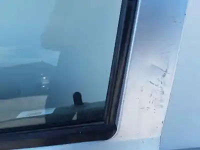 Second-hand car spare part left front door for dacia logan laureate oem iam references   