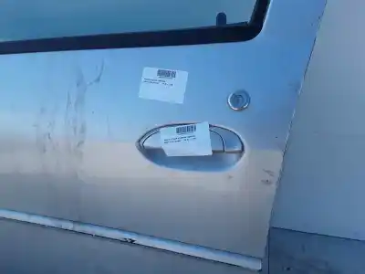 Second-hand car spare part left front door for dacia logan laureate oem iam references   