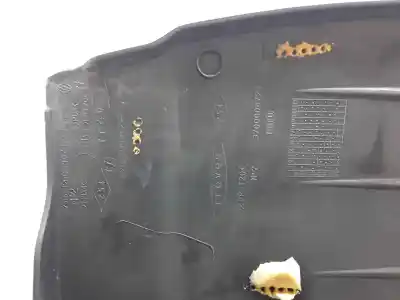 Second-hand car spare part engine cover for dacia logan laureate oem iam references 820029952  