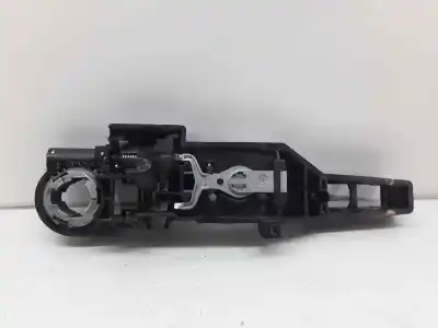 Second-hand car spare part right front outer door handle bracket for renault kangoo dynamique oem iam references 8200497590  