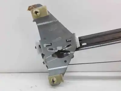 Peça sobressalente para automóvel em segunda mão ELEVADOR DE VIDROS TRASEIRO ESQUERDO por OPEL KADETT E  Referências OEM IAM 12626747  