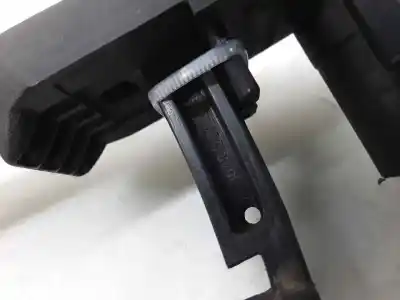 Peça sobressalente para automóvel em segunda mão puxador exterior frente direito por renault kangoo profesional referências oem iam 8200497537  