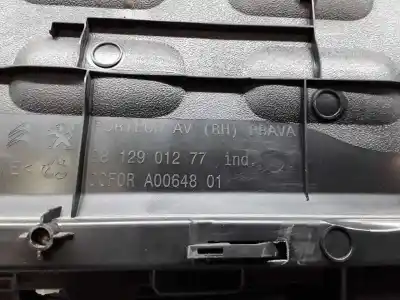 Автозапчастина б/у обработка передніх правіх дверей для citroen c3 live edition посилання на oem iam 9812901277  