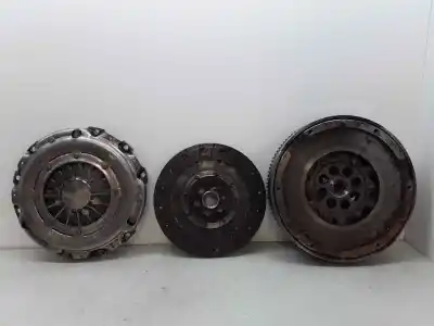 Peça sobressalente para automóvel em segunda mão kit de embreagem por bmw serie 1 berlina (e81/e87) 118d referências oem iam 703183