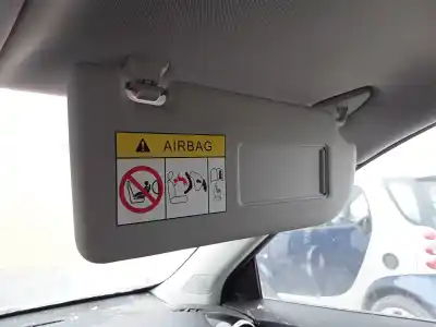 Peça sobressalente para automóvel em segunda mão para-sol direito por mg zs luxury 106 cv / 78 kw referências oem iam 