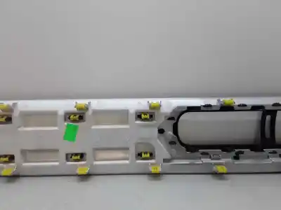 Pezzo di ricambio per auto di seconda mano modanatura per citroen c3 picasso live edition riferimenti oem iam 9812401777  
