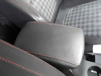 Peça sobressalente para automóvel em segunda mão apoio de braço consola central por mg zs luxury 106 cv / 78 kw referências oem iam 